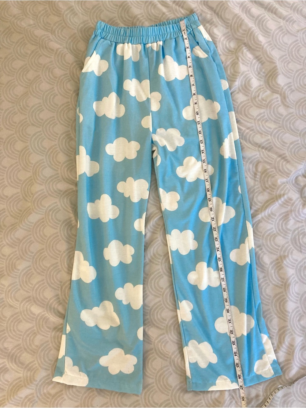 Women’s Blue Cloud Print Pants